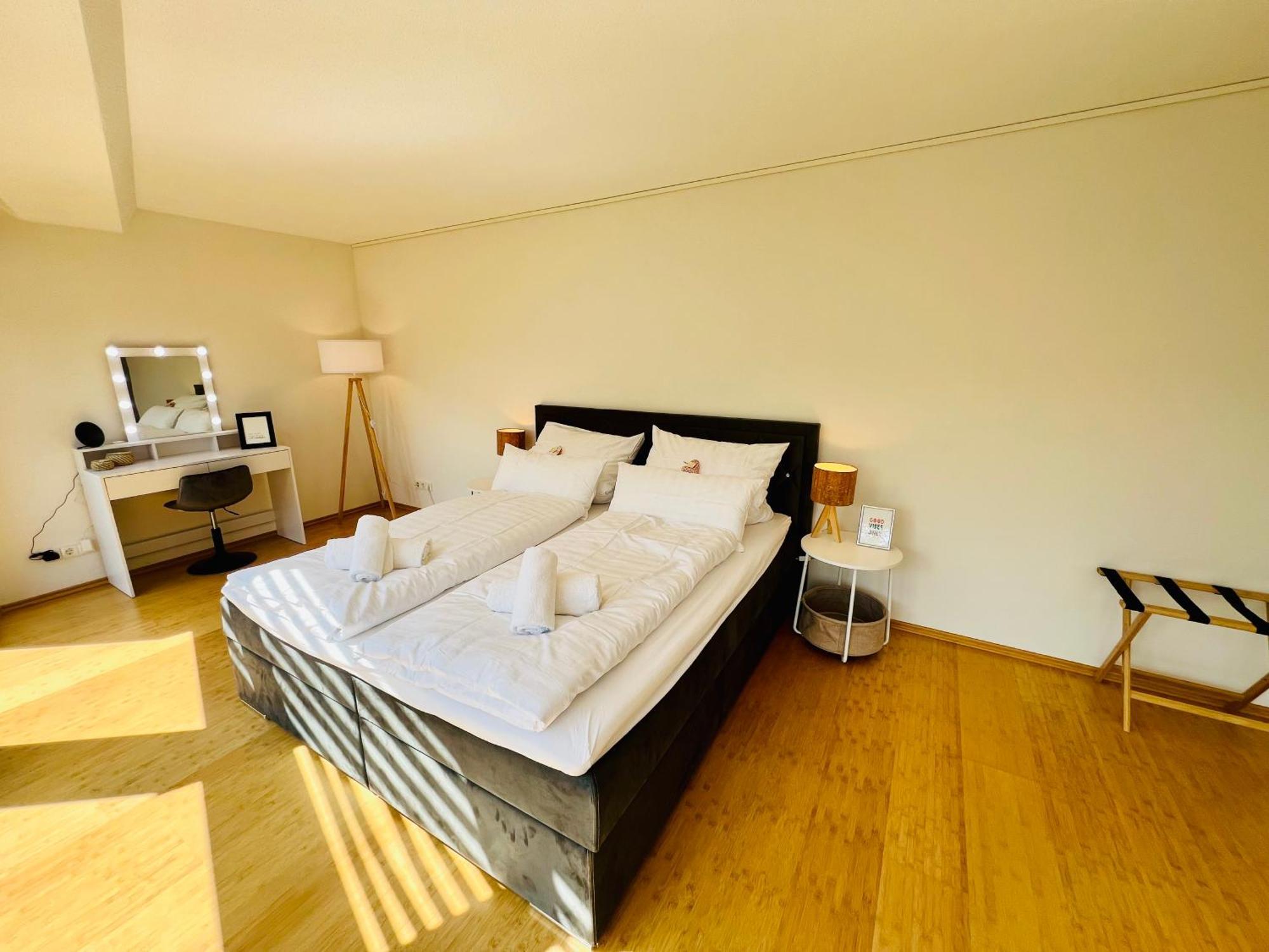 Panoramablick Mit Privatparkplatz, 2 Balkone Und 1,5 Baeder Apartman Titisee-Neustadt Kültér fotó
