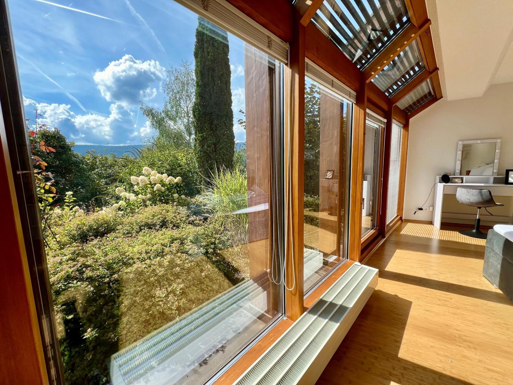 Panoramablick Mit Privatparkplatz, 2 Balkone Und 1,5 Baeder Apartman Titisee-Neustadt Kültér fotó