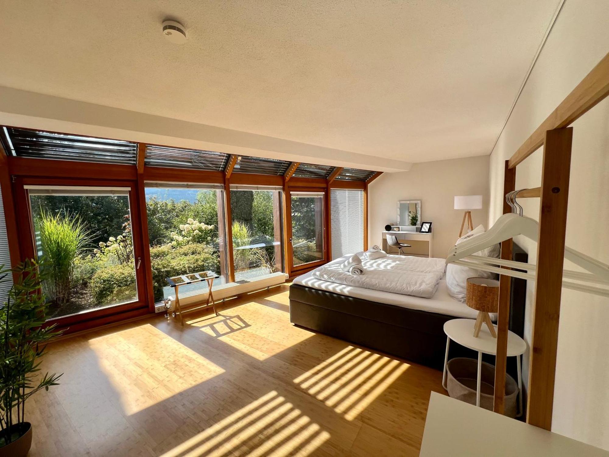 Panoramablick Mit Privatparkplatz, 2 Balkone Und 1,5 Baeder Apartman Titisee-Neustadt Kültér fotó